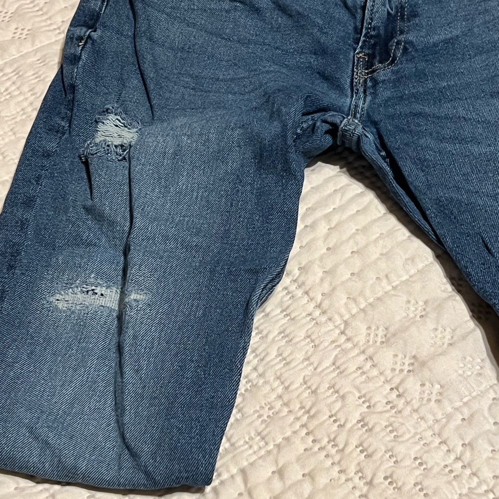 Hollister Skinny Epic Flex Jeans Medium Wash 31x32 Distressed - Picture 2 of 6